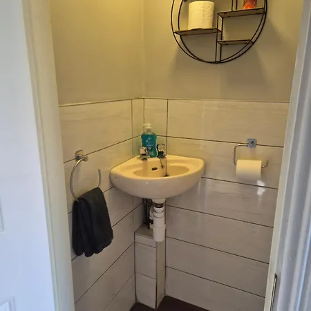 Dun Eoin * Carrigaline